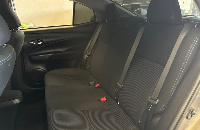 Toyota Yaris 1.5 16V Sedan Xl Live Multidrive - Foto #10