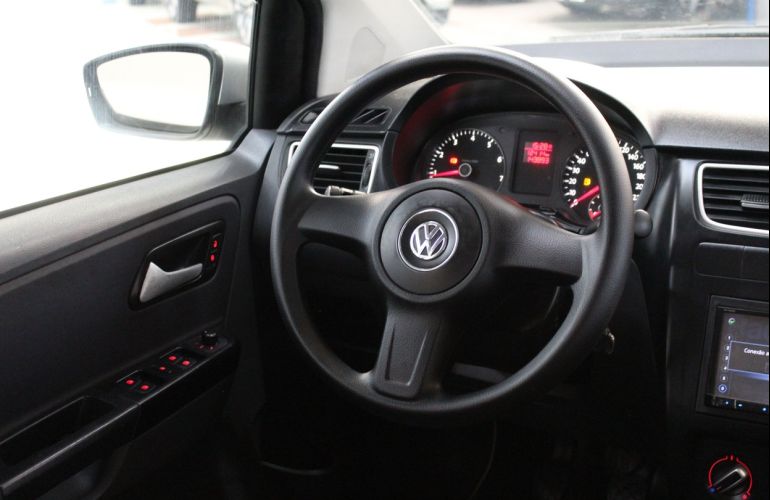 Volkswagen Fox 1.6 Mi 8v - Foto #8