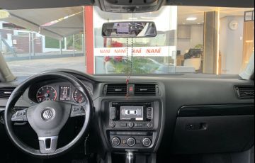 Volkswagen Jetta 2.0 Comfortline (Flex) - Foto #5