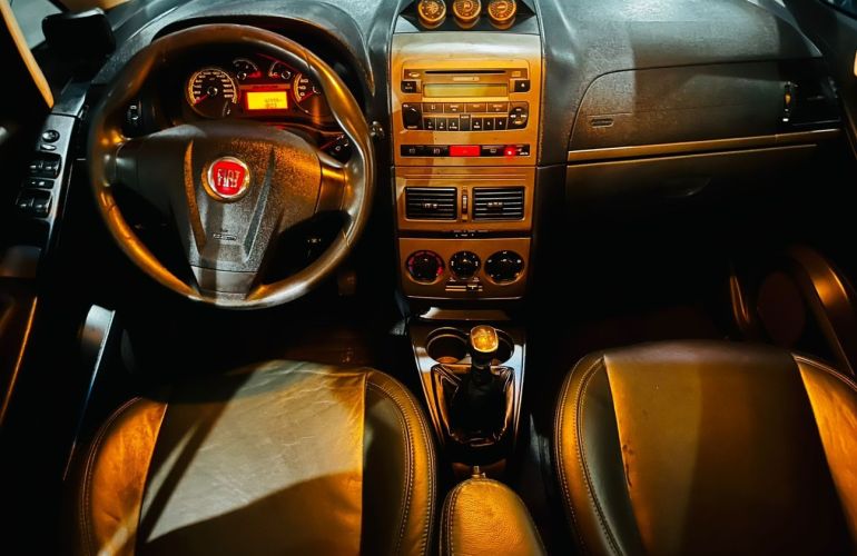 Fiat Idea 1.8 MPi Adventure 8v - Foto #10