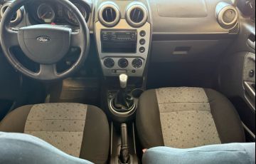 Ford Fiesta Hatch Rocam 1.6 (Flex) - Foto #2