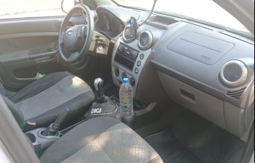 Ford Fiesta Hatch SE 1.0 RoCam (Flex) - Foto #6