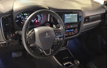 Mitsubishi Outlander 3.0 Gt 4x4 V6 24v - Foto #6