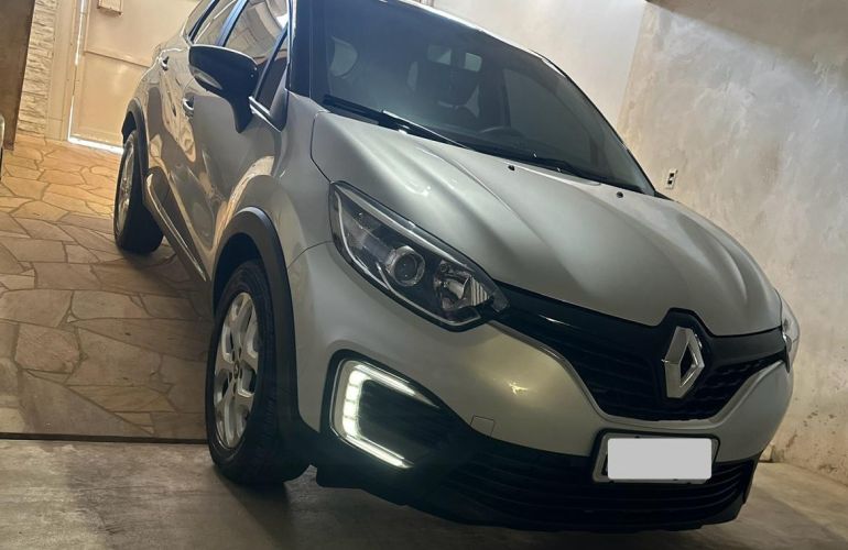 Renault Captur Life 1.6 CVT - Foto #4