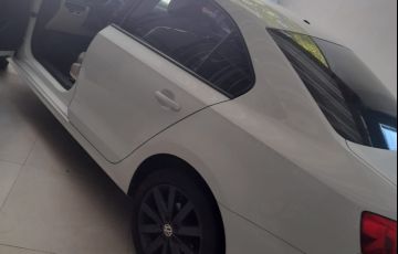 Volkswagen Jetta 2.0 Comfortline Tiptronic (Flex)