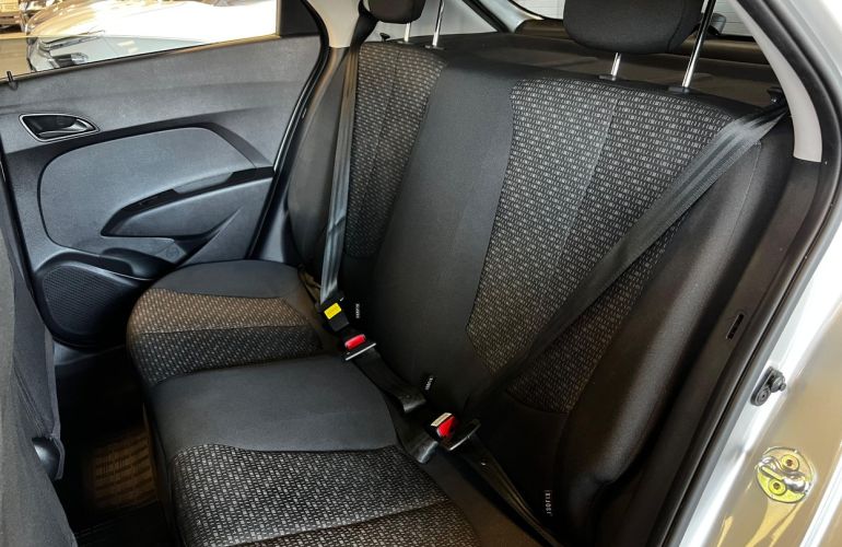 Hyundai Hb20 1.0 Comfort Plus 12v - Foto #8