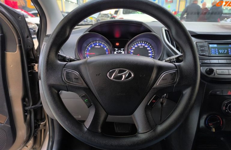 Hyundai Hb20s 1.6 Comfort Plus 16v - Foto #5