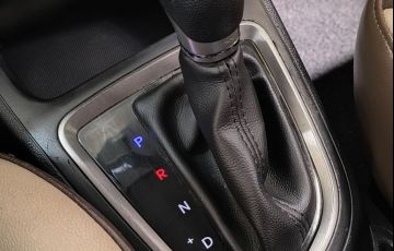 Hyundai Hb20s 1.6 Comfort Plus 16v - Foto #6