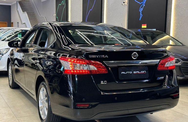 Nissan Sentra 2.0 SV 16v - Foto #6