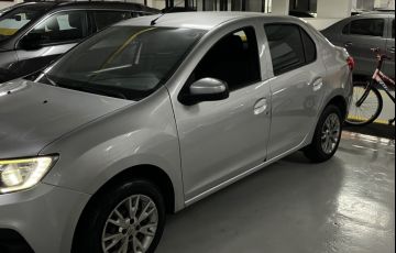 Renault Logan 1.0 Zen - Foto #4