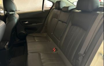 Chevrolet Cruze 1.8 LT 16V Sedan - Foto #10