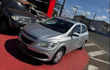 Chevrolet Onix 1.0 MPFi LT 8v - Foto #2