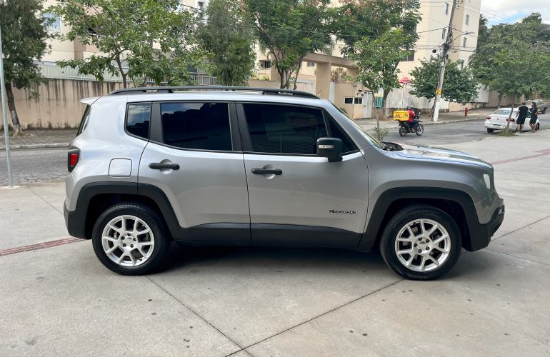 Jeep Renegade 1.8 Sport (Aut) - Foto #2
