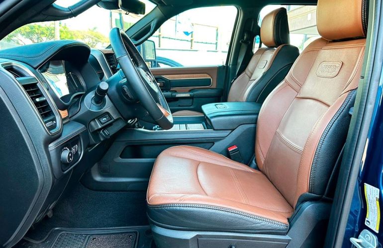 RAM 3500 6.7 I6 Turbo Limited Longhorn CD 4x4 - Foto #4