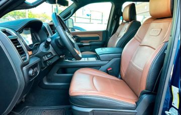 RAM 3500 6.7 I6 Turbo Limited Longhorn CD 4x4 - Foto #4