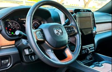 RAM 3500 6.7 I6 Turbo Limited Longhorn CD 4x4 - Foto #7