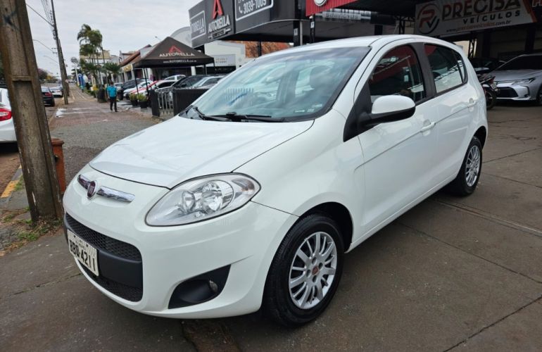 Fiat Palio Attractive 1.4 8V (Flex) - Foto #1