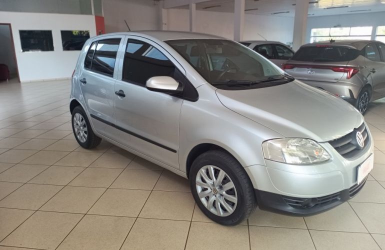 Volkswagen Fox 1.0 8V (Flex) 4p - Foto #3