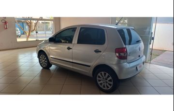 Volkswagen Fox 1.0 8V (Flex) 4p - Foto #4