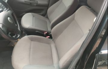 Volkswagen Voyage 1.0 - Foto #3