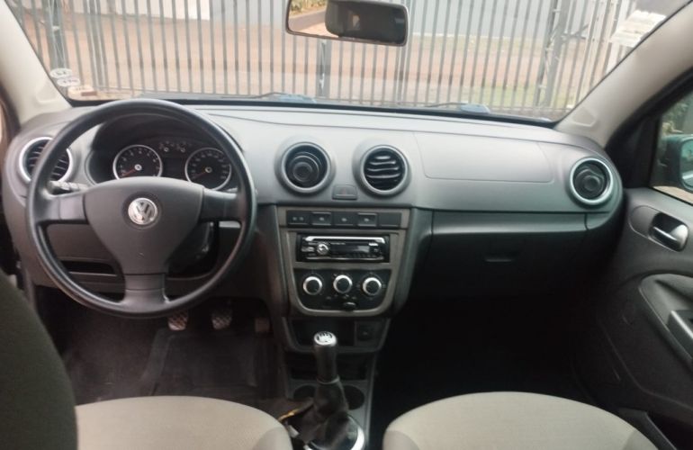 Volkswagen Voyage 1.0 - Foto #6