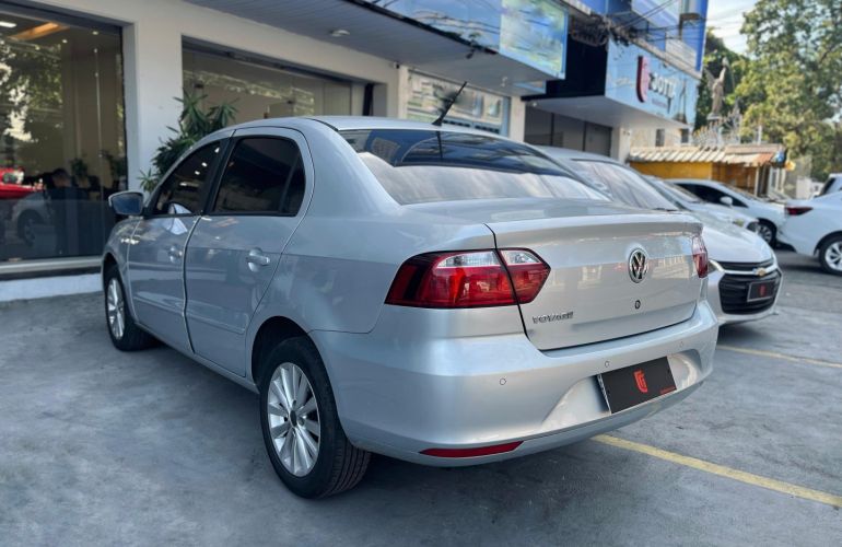 Volkswagen Voyage 1.6 Mi 8V Flex 4p Manual - Foto #6