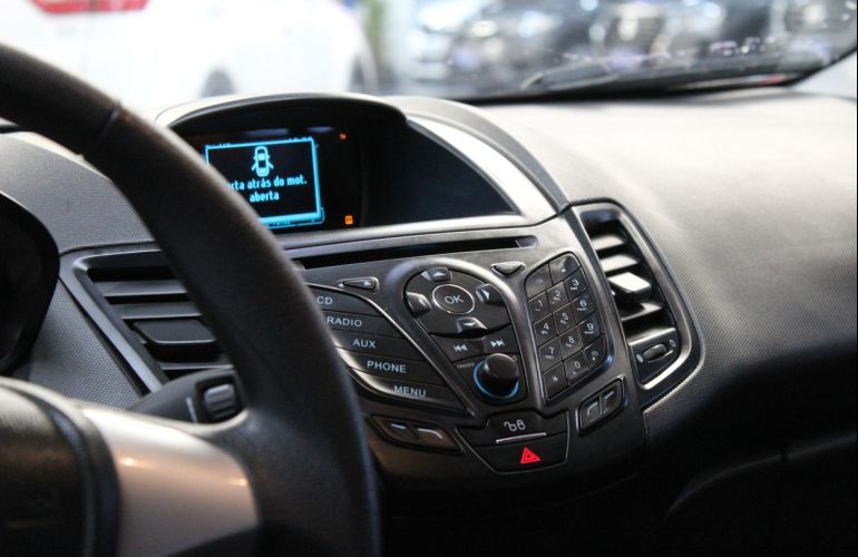 Ford Fiesta 1.6 Tivct SE Style - Foto #5