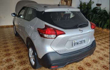 Nissan Kicks 1.6 S (Flex) - Foto #2