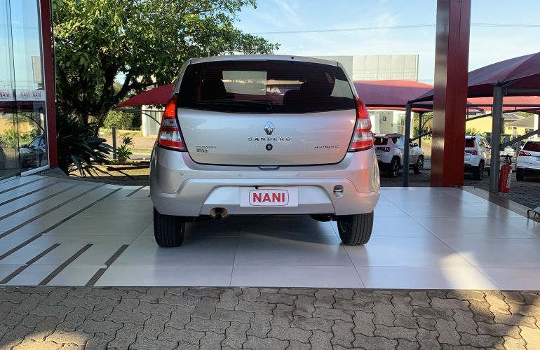 Renault Sandero Privilege 1.6 16V (Flex)(aut) - Foto #6