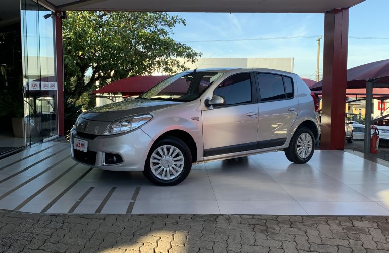 Renault Sandero Privilege 1.6 16V (Flex)(aut) - Foto #1