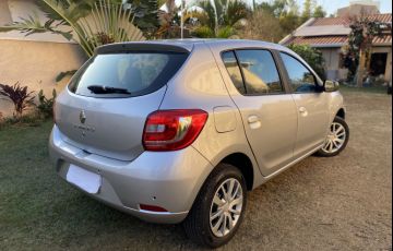 Renault Sandero Expression 1.0 16V (Flex) - Foto #3