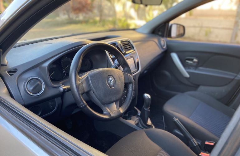 Renault Sandero Expression 1.0 16V (Flex) - Foto #5