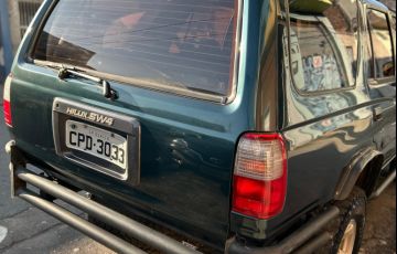 Toyota Hilux SW4 4x4 3.0 Turbo - Foto #3