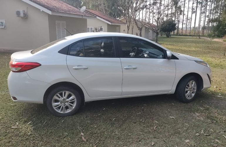 Toyota Yaris Sedan 1.5 XL Plus Tech CVT (Flex) - Foto #2