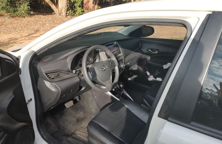 Toyota Yaris Sedan 1.5 XL Plus Tech CVT (Flex) - Foto #5