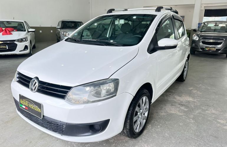 Volkswagen Fox 1.0 Mi 8V Flex 4p Manual - Foto #1