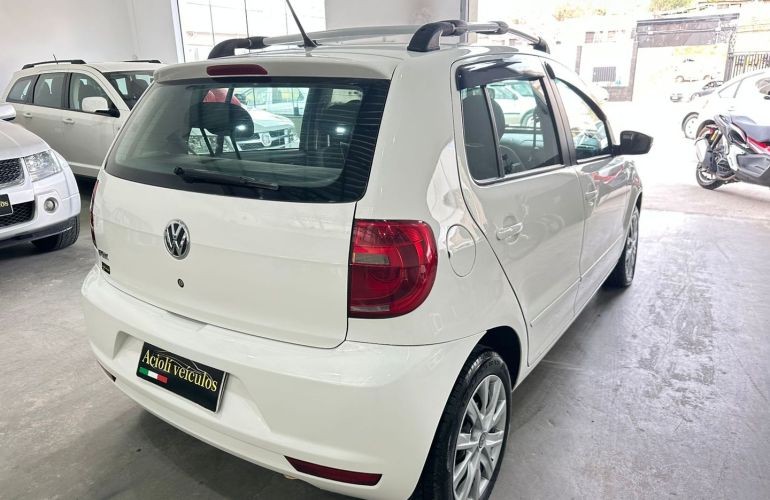 Volkswagen Fox 1.0 Mi 8V Flex 4p Manual - Foto #4