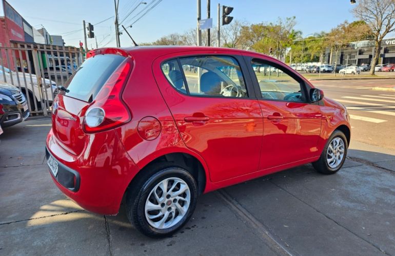Fiat Palio Attractive 1.0 8V (Flex) - Foto #4
