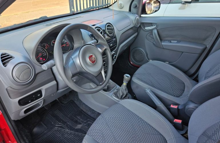 Fiat Palio Attractive 1.0 8V (Flex) - Foto #10