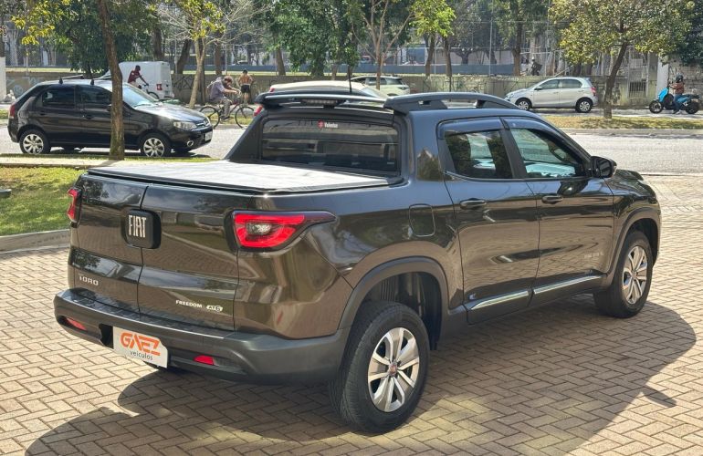 Fiat Toro 1.8 16V Evo Freedom At6 - Foto #3