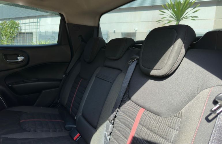 Fiat Toro 1.8 16V Evo Freedom At6 - Foto #9