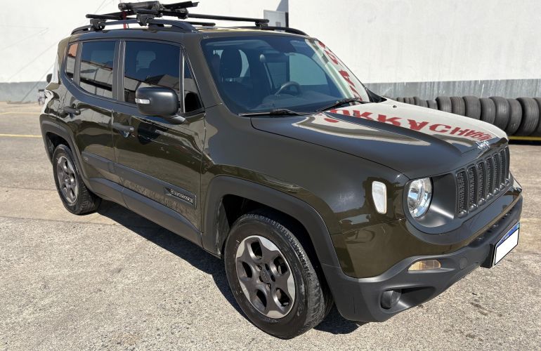 Jeep Renegade 1.8 (Aut) - Foto #7