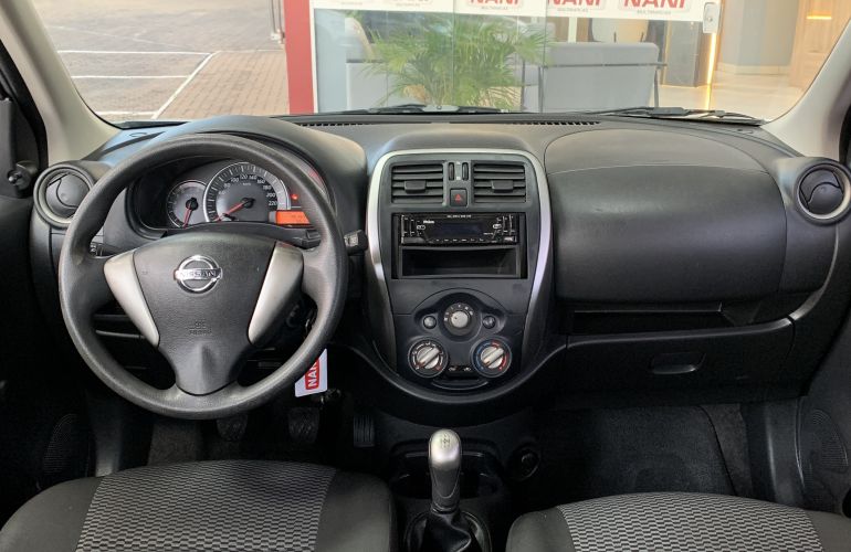 Nissan March 1.0 12V S (Flex) - Foto #5