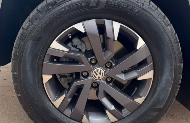 Volkswagen Amarok 3.0 V6 TDi Highline CD 4motion - Foto #9