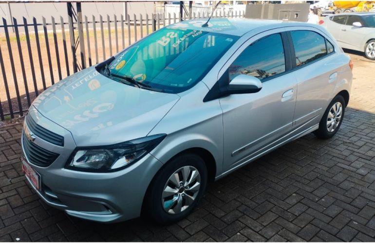 Chevrolet Onix 1.0 Joy SPE/4 - Foto #8