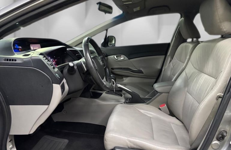 Honda Civic 2.0 LXR 16v - Foto #7