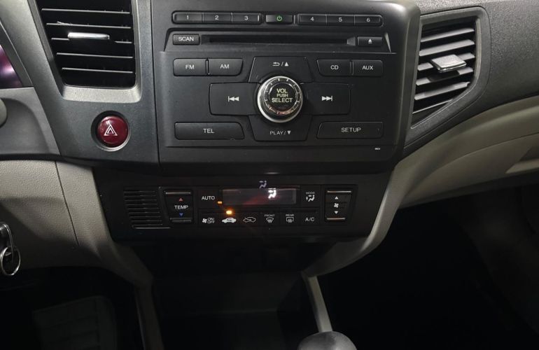Honda Civic 2.0 LXR 16v - Foto #9