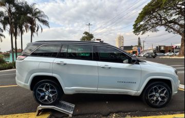 Jeep Commander 2.0 Td380 Turbo Overland - Foto #4