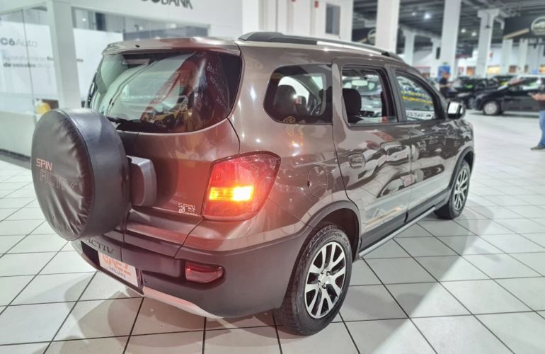 Chevrolet Spin 1.8 Activ 8v - Foto #3