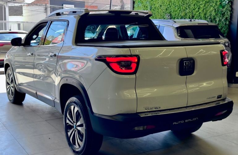 Fiat Toro 2.0 16V Turbo Volcano 4WD At9 - Foto #4